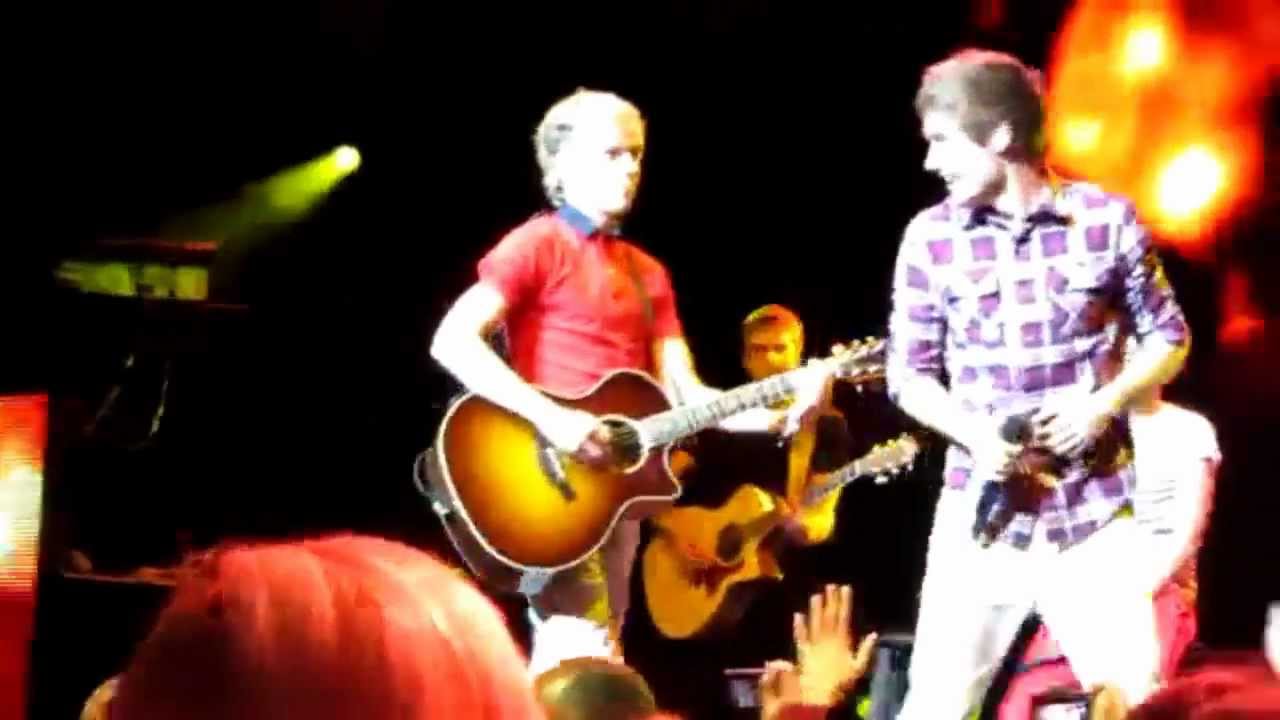 One Direction Concert Moments Part 11 (2012)