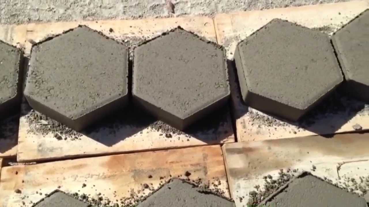 M&aacute;quina para piso de concreto Bloquete sextavado - SITE: www.mcmaquinas.ind.br