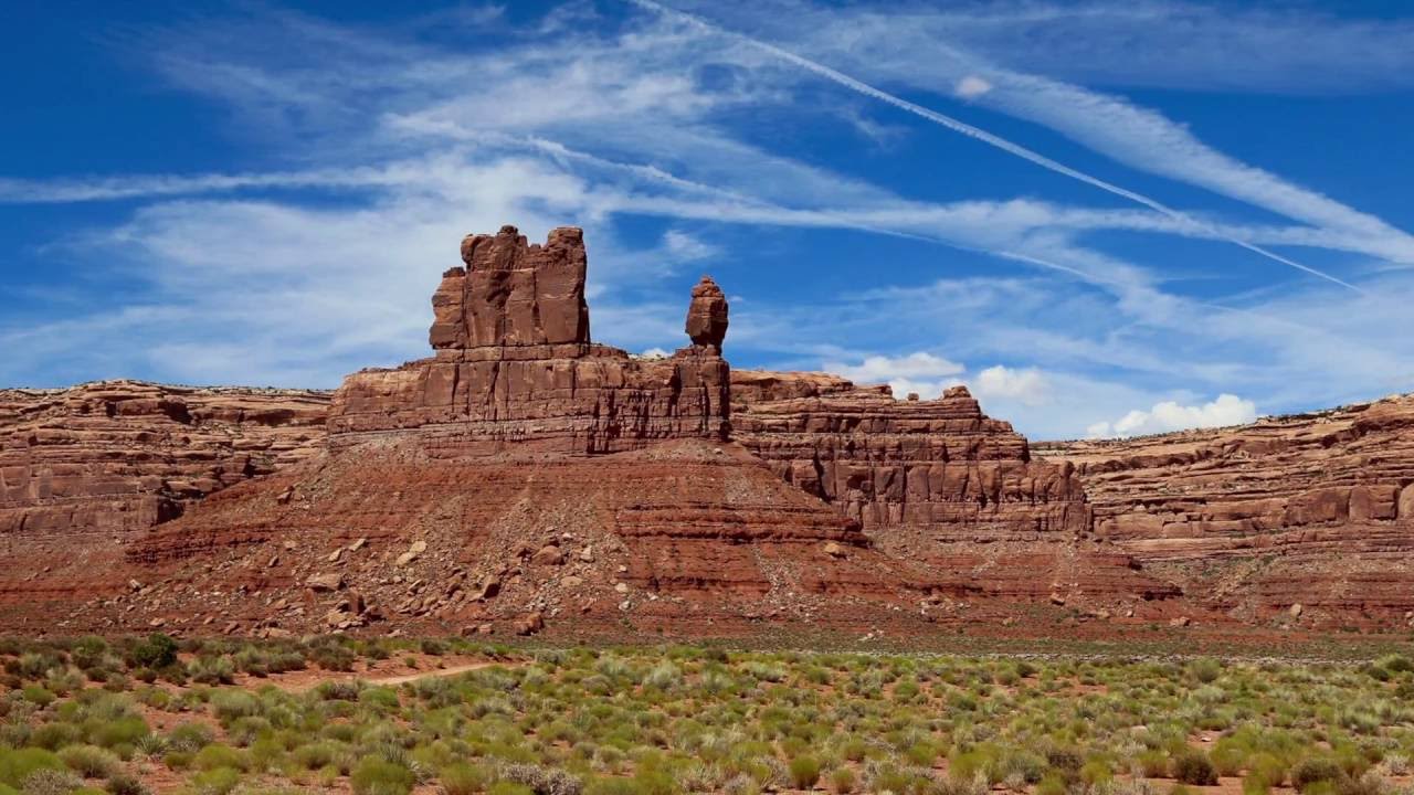 HD Drone Video - Monument Valley, Mexican Hat - Arizona / Utah