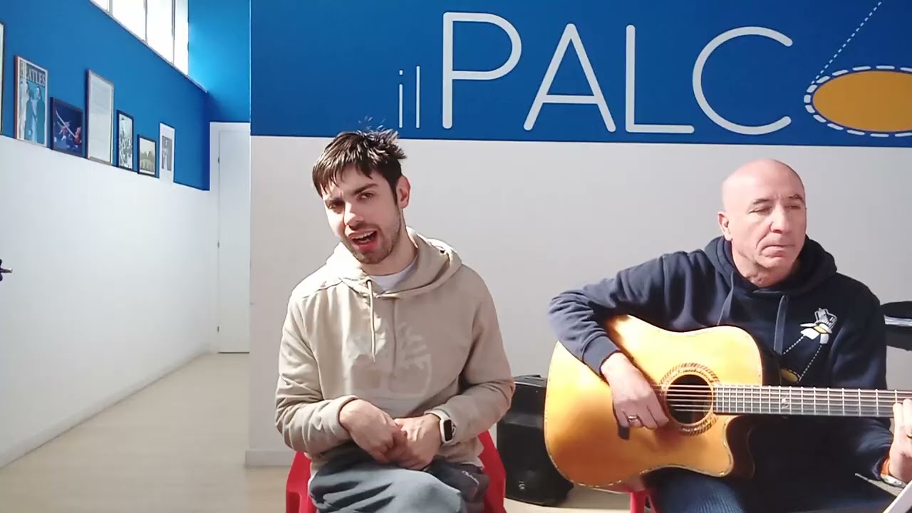 Rihanna- Diamonds (Acoustic Cover)