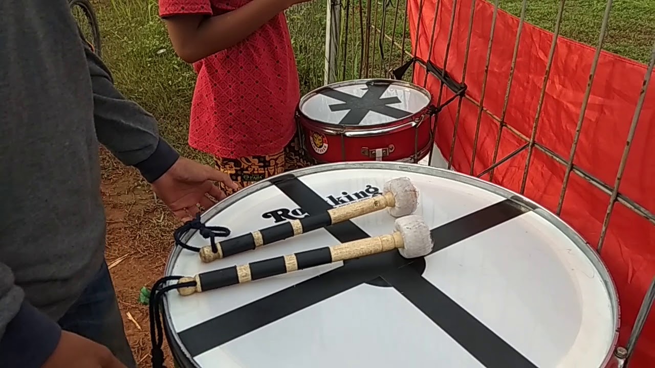 Main bass sama snare... *semoga yg like dan subscribe chanel ini dapat 100.000 pahala