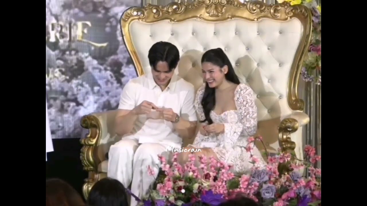 Gift Reveal during AzRalph's Meet and Greet | AzRalph 