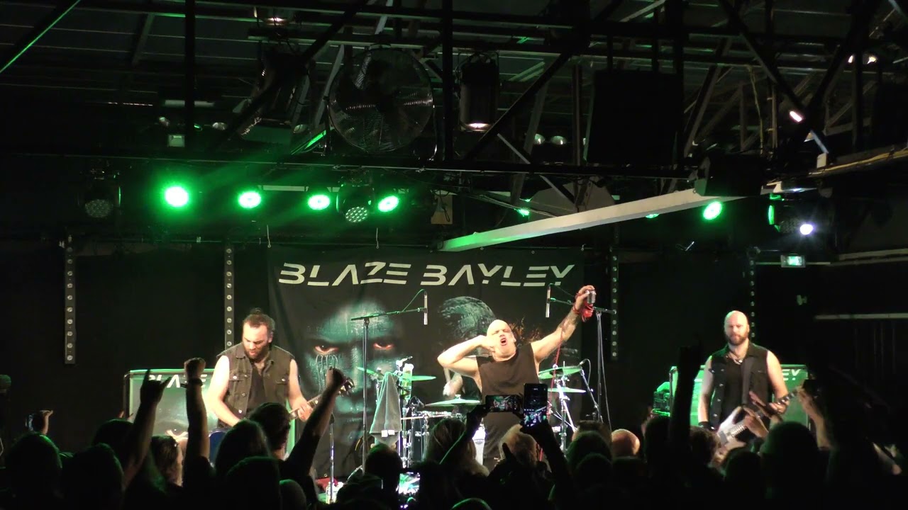 BLAZE BAYLEY : 