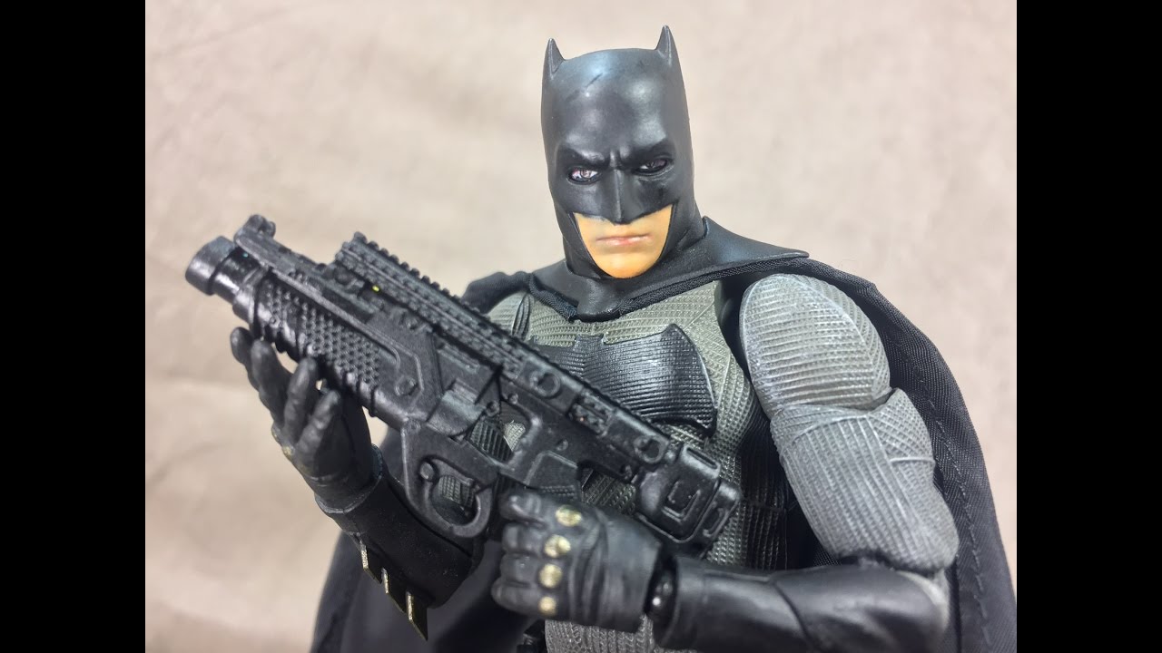 Mafex Batman (Batman Vs Superman: Dawn Of Justice)