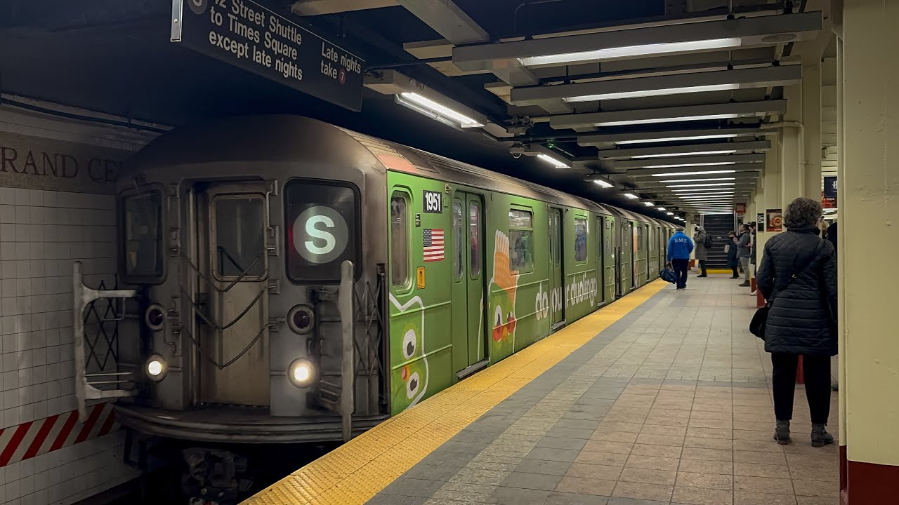 NYC Subway: R62A 42 St Shuttle Action @ Grand Central-42 St (ft. Duolingo & Skin1004 Ad Wraps)