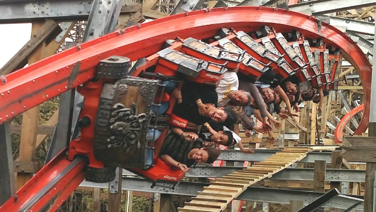 Medusa Steel Coaster off-ride Six Flags Mexico México