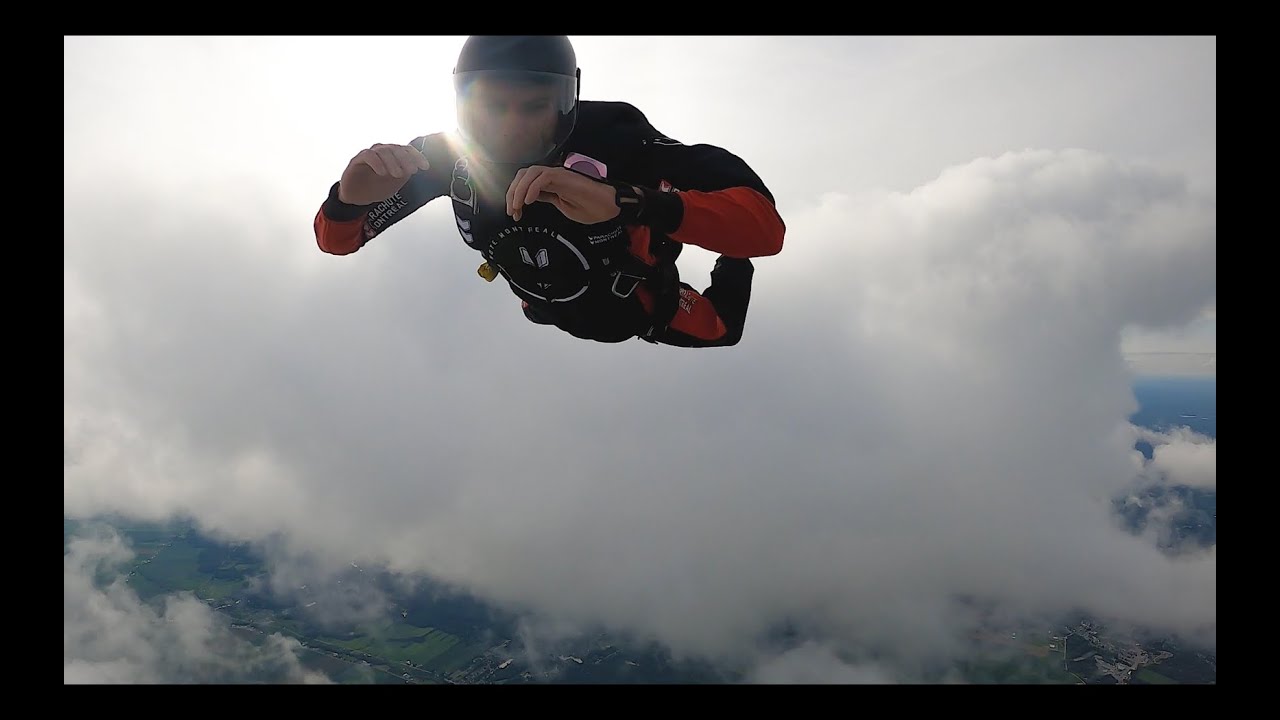 My First Skydive in 5 Years! Refresh Jump at Parachute Montreal!