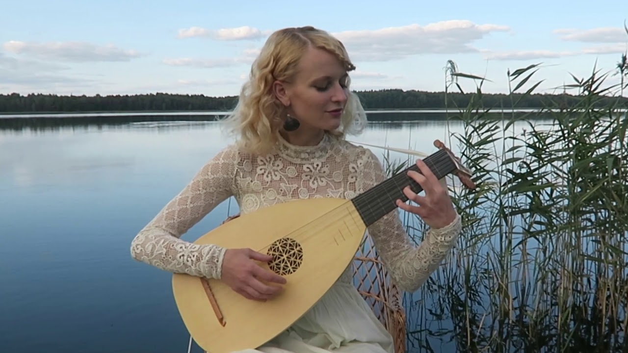 Ieva Baltmiskyte plays Frog Galliard by John Dowland (renaissance lute)