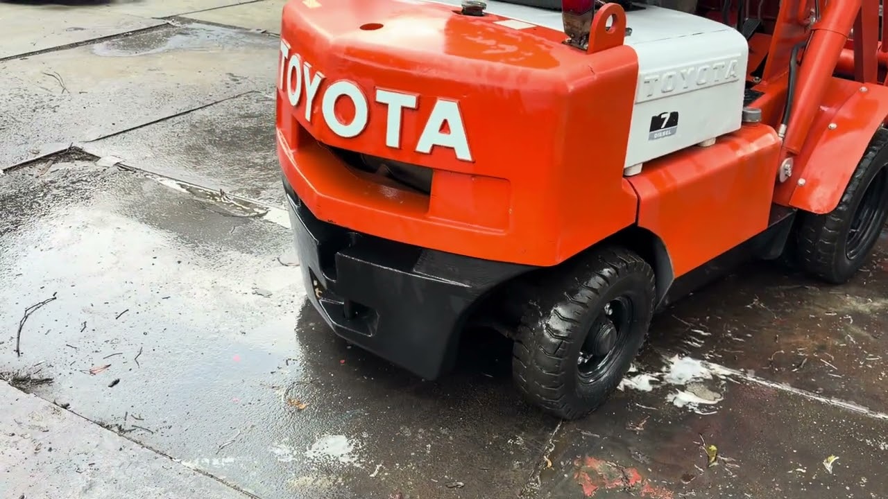 TOYOTA トヨタ ショベルローダー SD7 タイヤショベル ホイールローダー 
