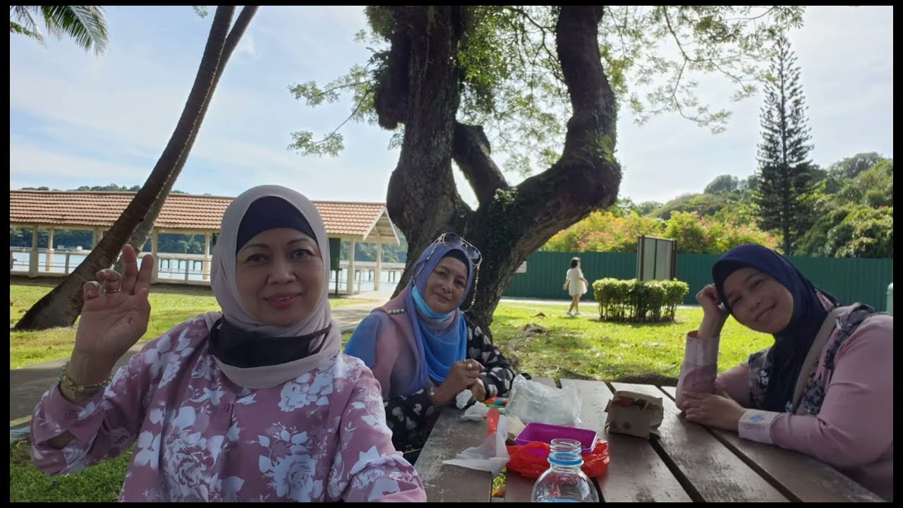 Island Hopping, around Singapore (2022) #89