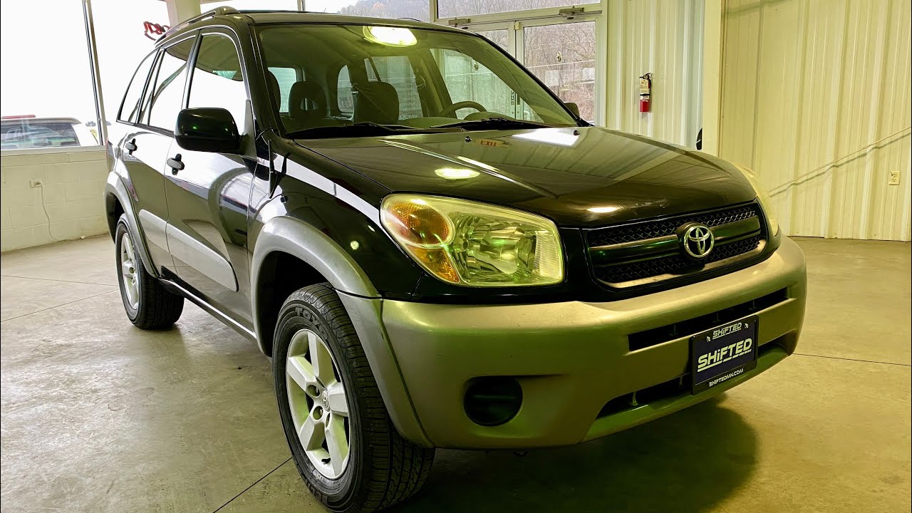2005 Toyota RAV4 Manual vehicle video