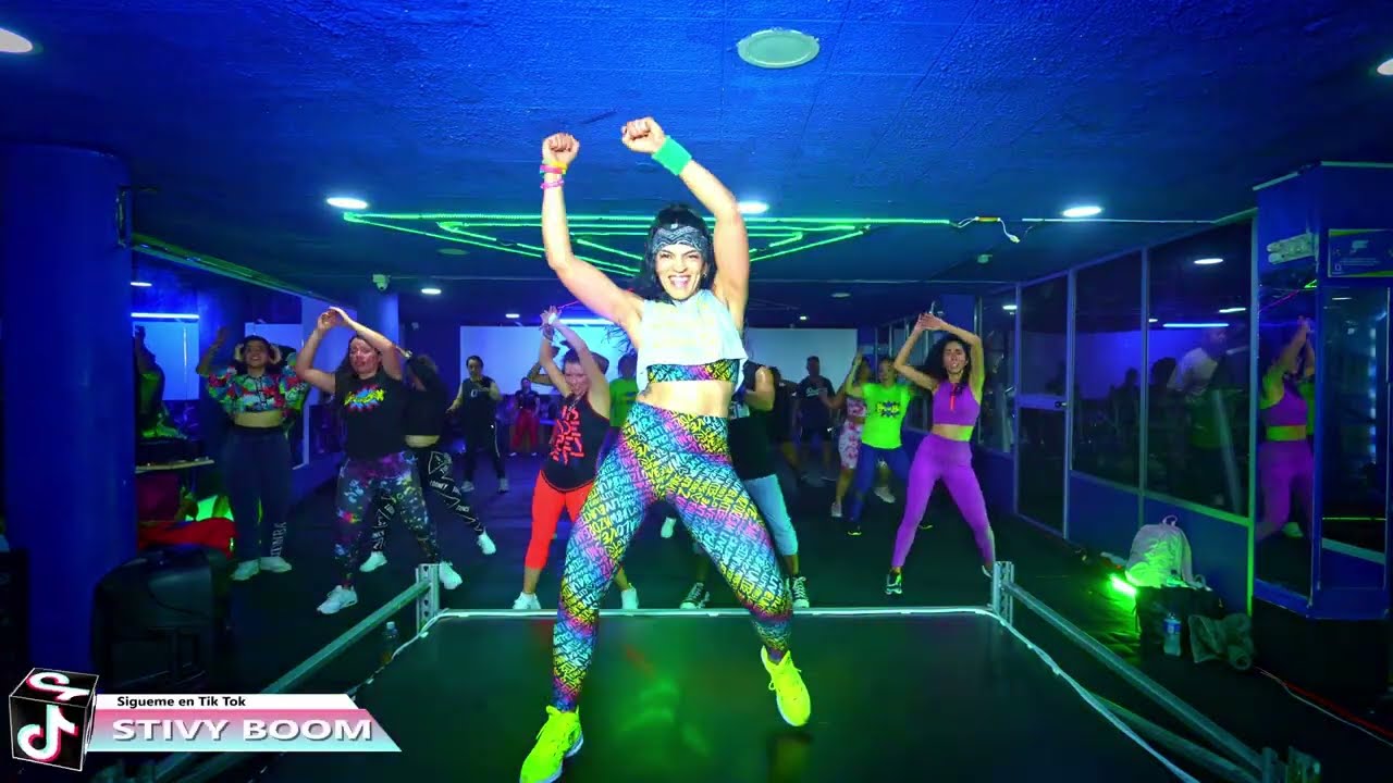 UNA NOCHE EN MEDELLÍN - KAROL G, Cris Mj, Ryan Castro | Zumba Fitness | Reggaeton