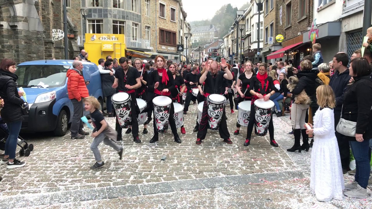 Capanga au carnaval de la Roche en Ardenne (Belgique)