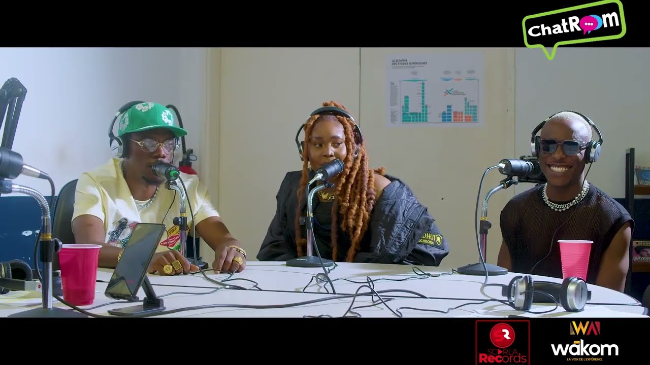 LE CHAT ROOM 