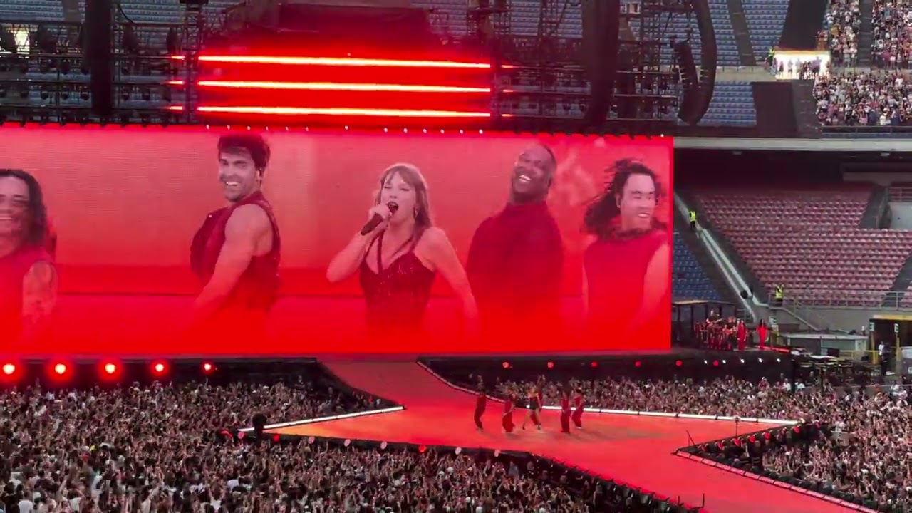 Taylor Swift We Are Never Ever Getting Back Together / I Know You Were Trouble - Milan N1 13/07/2024