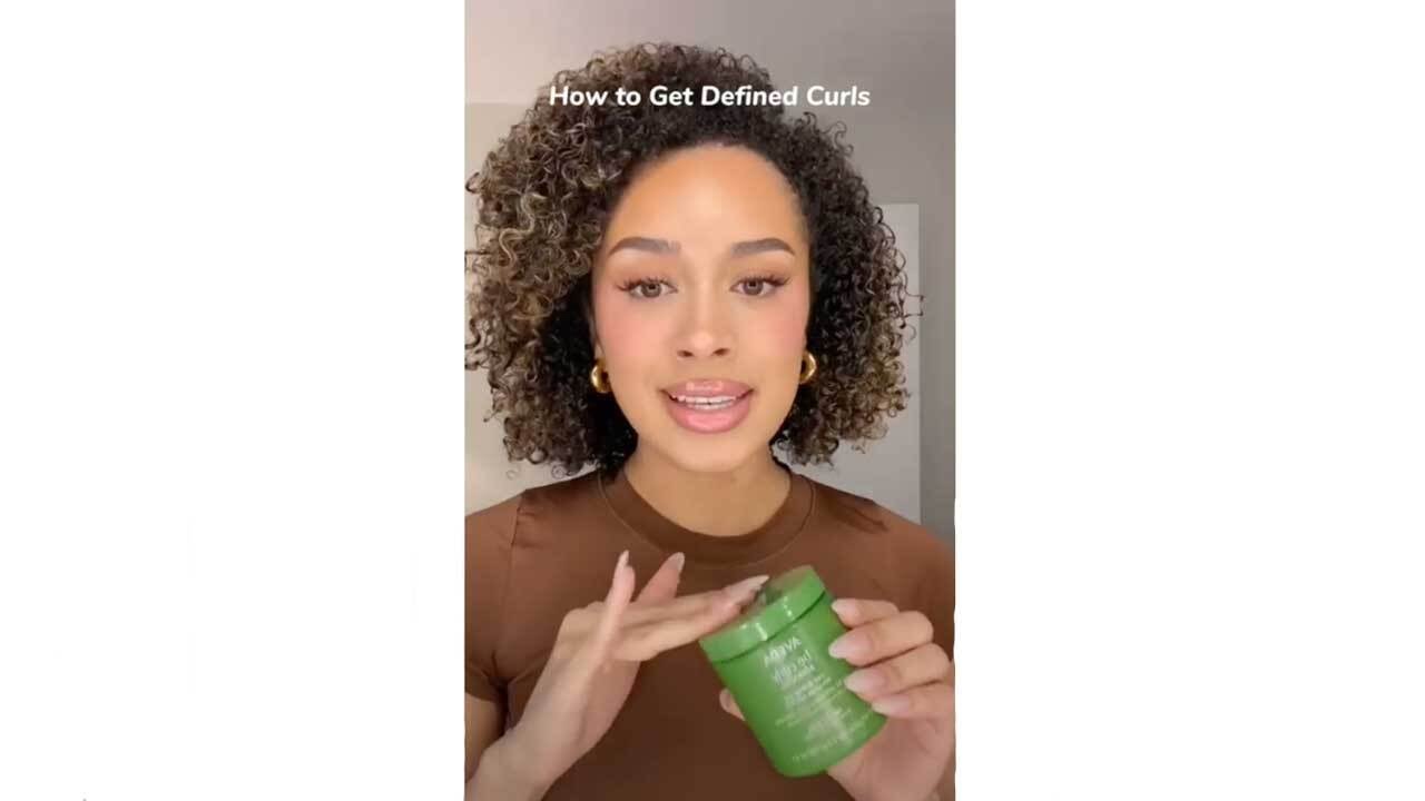 Get Defined Curls | Be Curly Advanced | Aveda