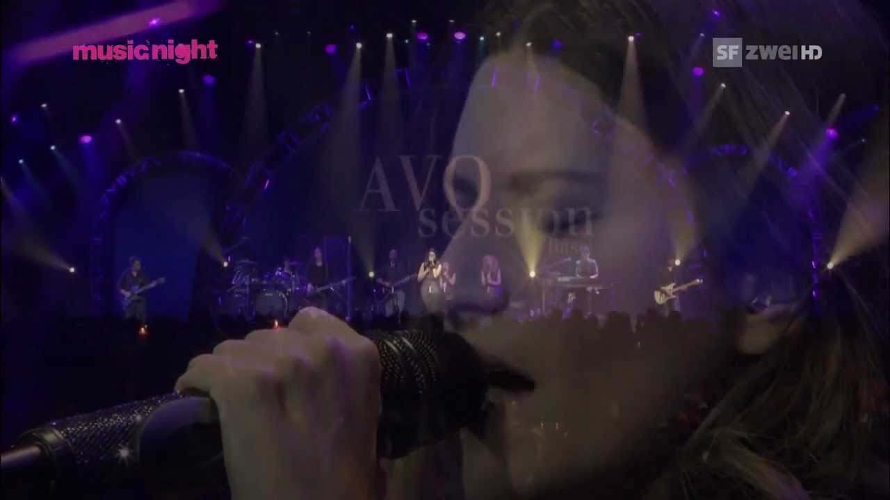 Laura Pausini - Invece No - Live Basel 2011