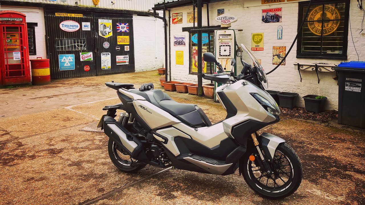 Обзор мотоцикла Honda ADV350 за год эксплуатации. Плюсы, минусы и один ОЧЕНЬ-ОЧЕНЬ-ОЧЕНЬ неприятн...