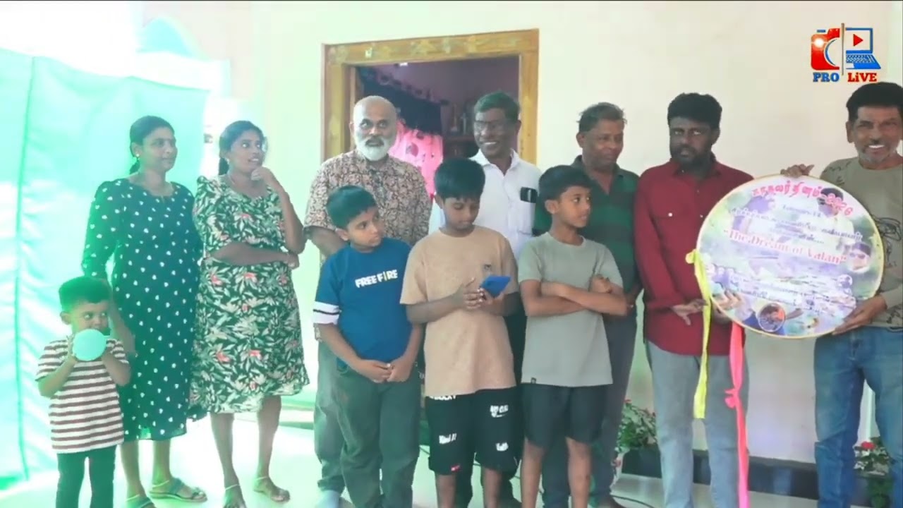 இளம் கவியாளர் மதிவளனின் காதலர் தின சிறப்பு பாடல் 