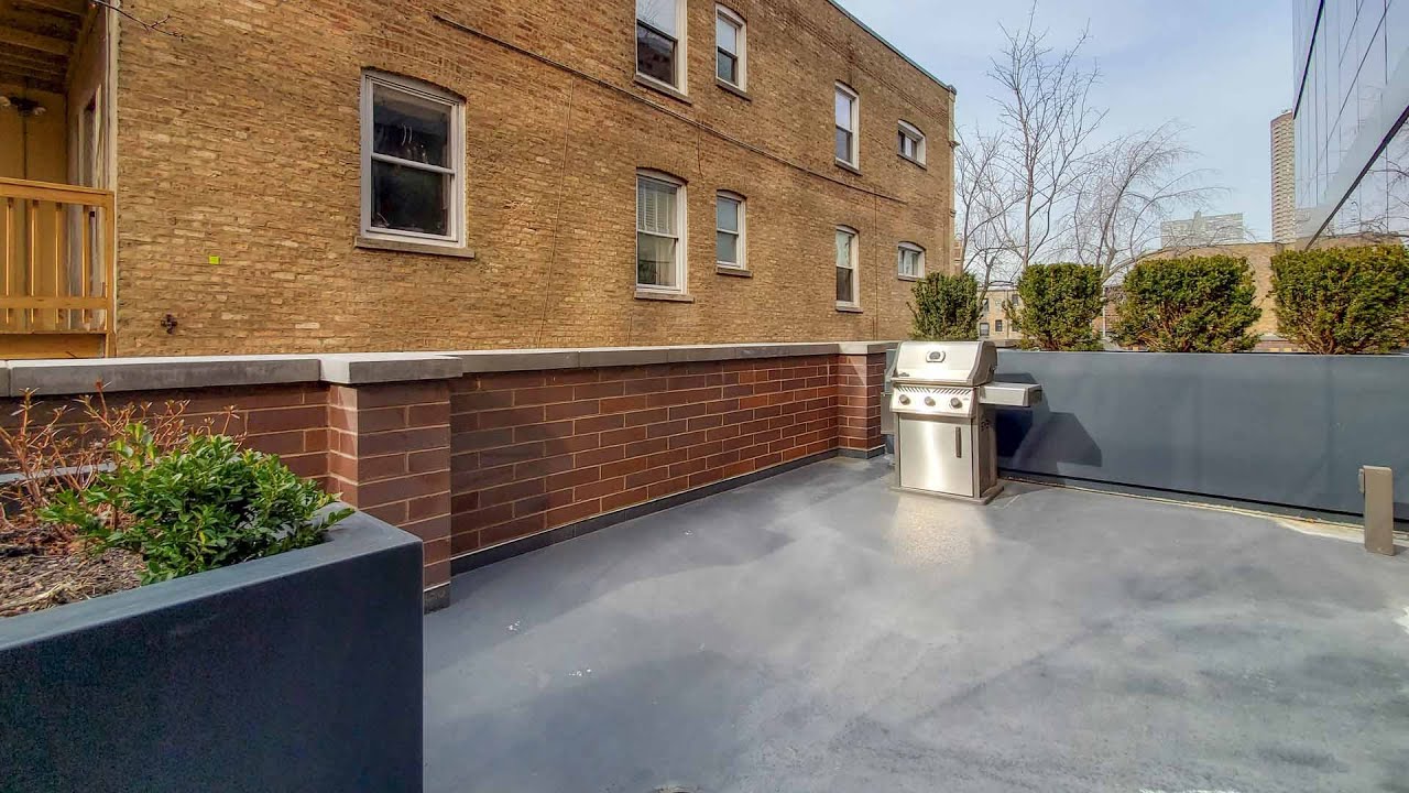 An Optima Lakeview 1-bedroom with a large terrace, Plan 1B11T