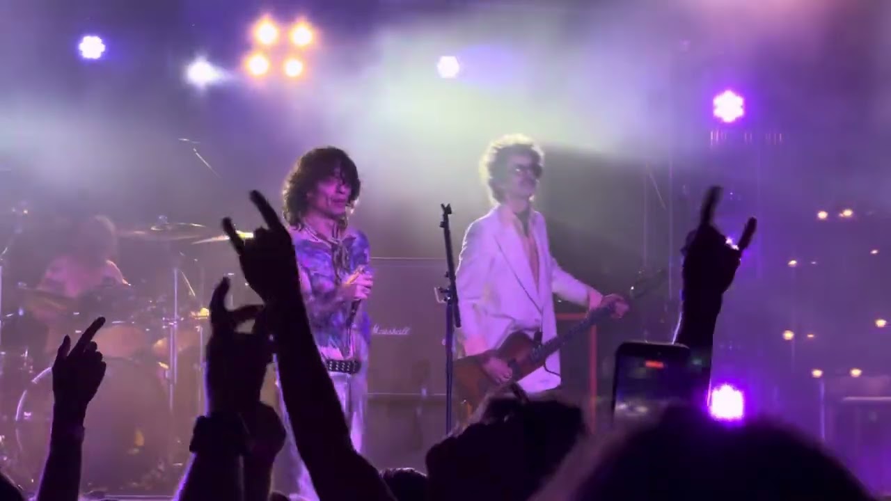 The Darkness - Givin' Up @ Miami Marketta, Gold Coast, Australia 2026