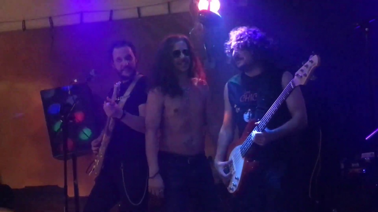 Concierto Héroe de Leyenda (Tributo a Héroes del Silencio).