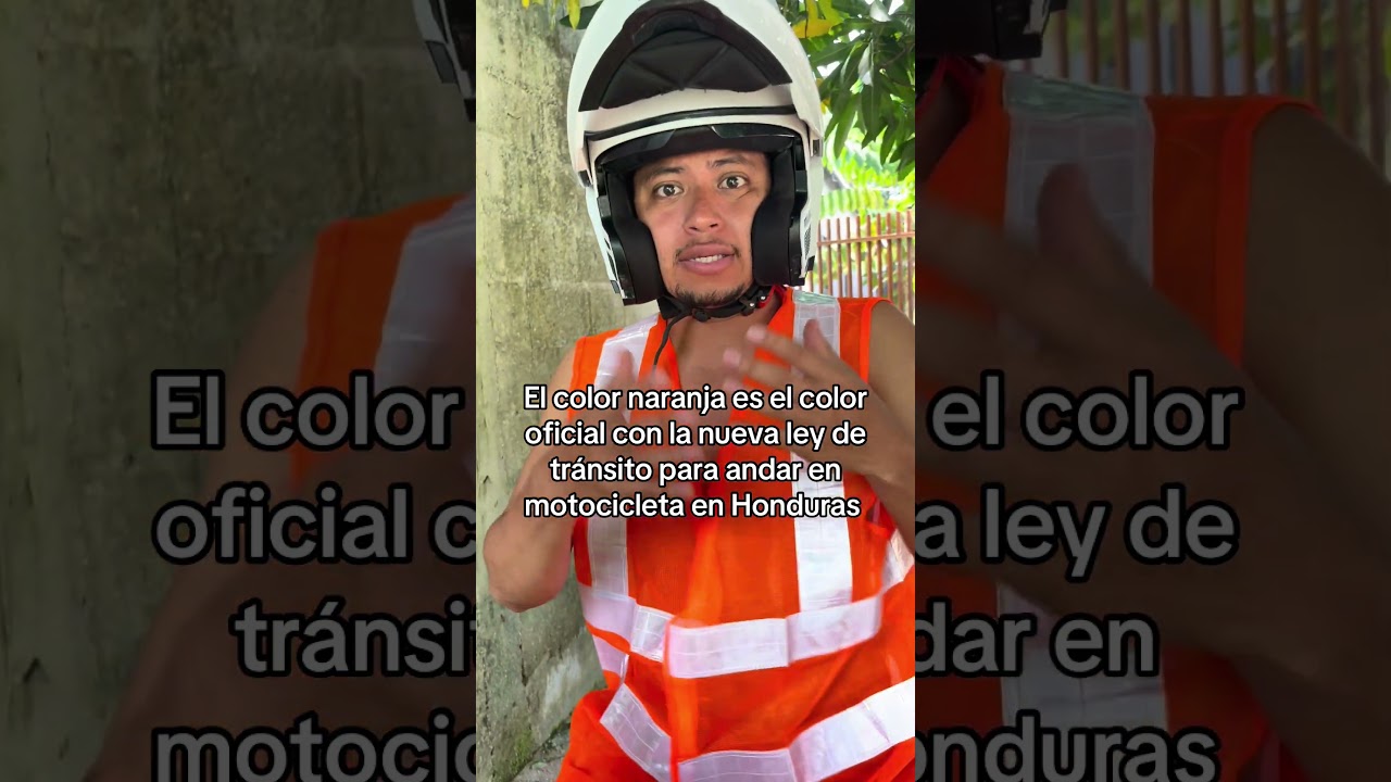 chalecos color naranja es el color oficial para andar en motocicleta