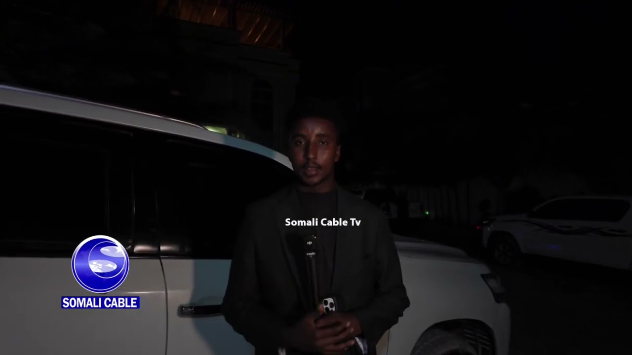 DEG DEG:-Sheekh Shariif oo laga soo celiyay Irida Madiina Gate iyo Kheyre oo loo diiday inuu kasoo