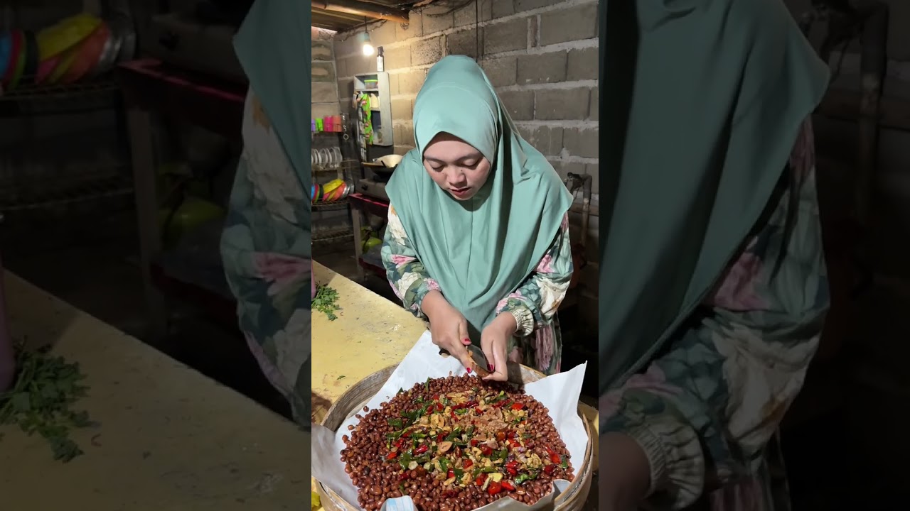 Menu hari ini bikin nasi pecel