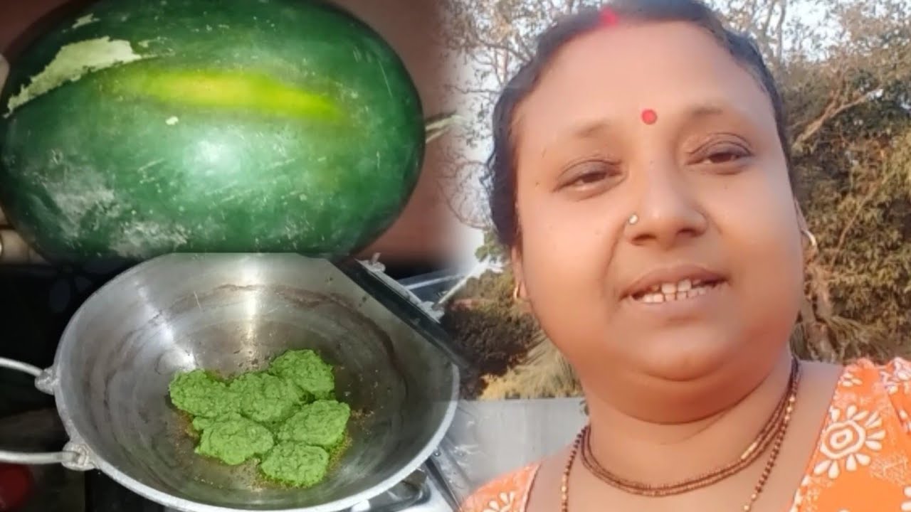 এই ঠাণ্ডার দিনে কর্তা মশাই  কিনে এনেছে তরমুজ 🍉 নতুন কড়ায় আজ রান্না করলাম মড়র শুটির বড়া🤩