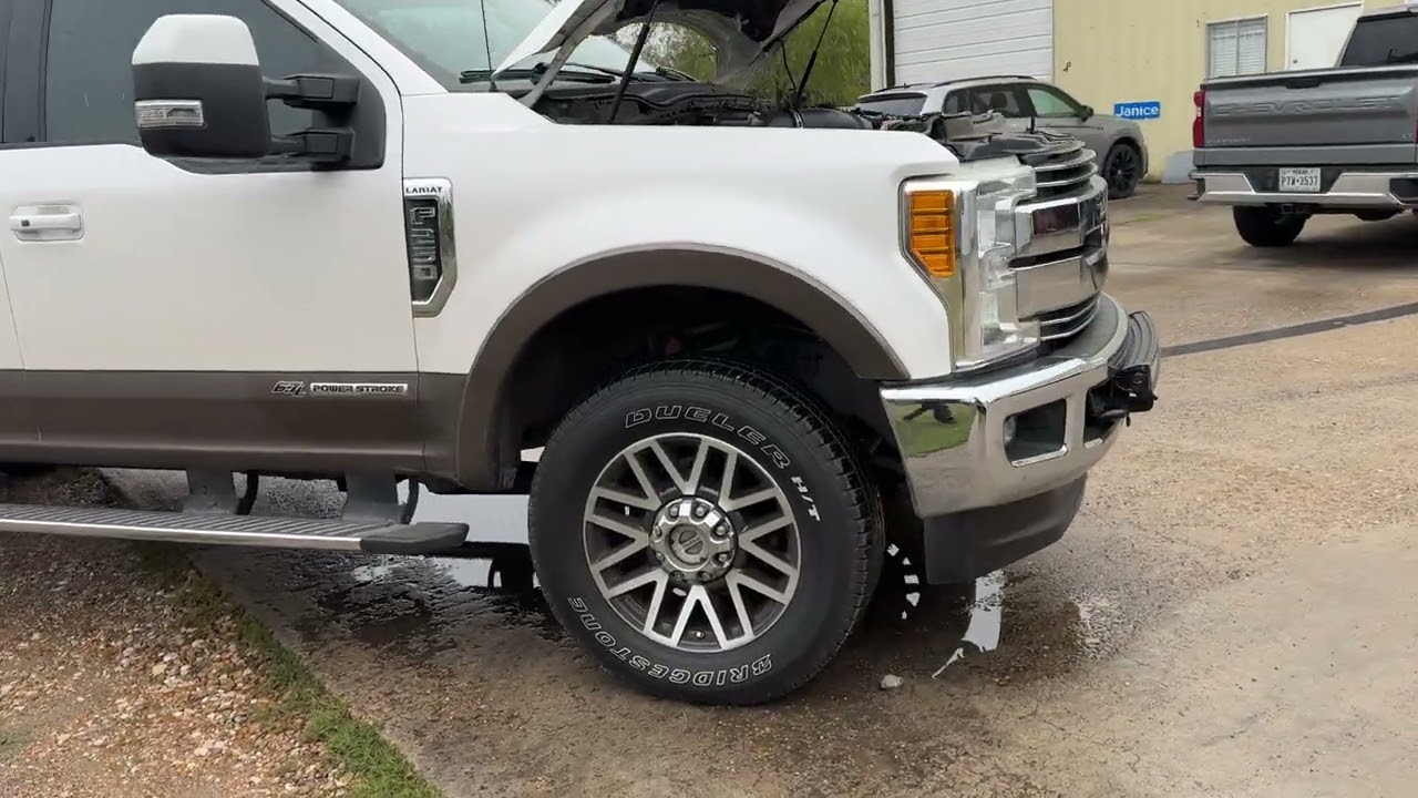 Lot 10 - 2017 Ford Lariat F-250 Super Duty Crew Cab Diesel Truck VIN 1FT7W2BT1HEE00888