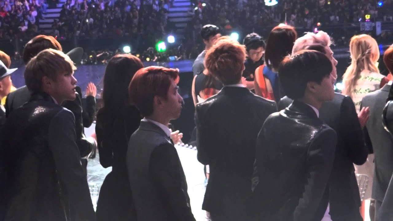131122 EXO During I Just Called to Say I Love You