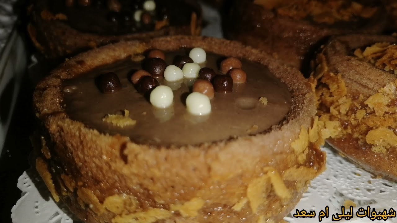 أسهل والذ ميني كيك وتحلية في نفس الوقت بنكهة لقهوة☕ معلكين ومسقيين👌 بمكونات بسيطة واقتصادية.