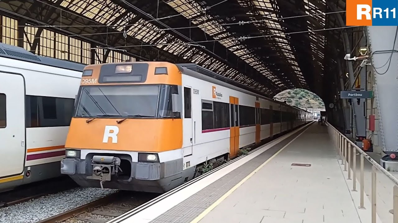 Renfe 447 Rodalies sortint de Portbou amb destinació R11 Barcelona-Sants i amb pitada