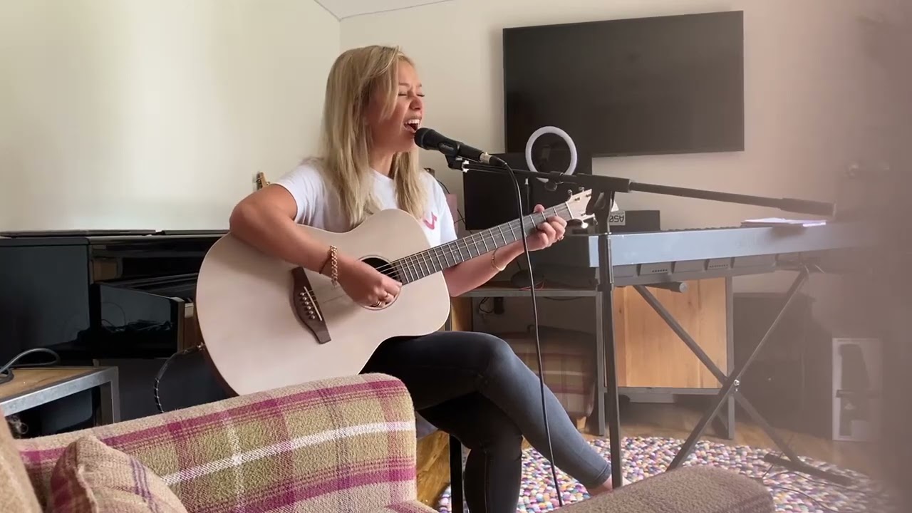 Connie Talbot || Somebody To Love (Facebook LIVE)