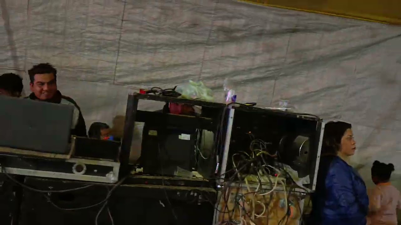 POR QUÉ TÚ YA NO ME PERTENECES WICHO Y EL KRAKEN SONIDO LASSER 