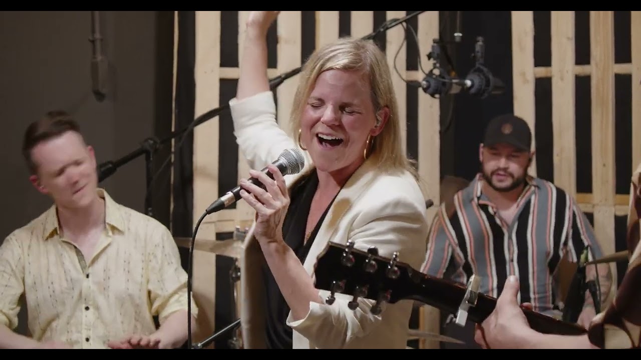 Beauxmont & Friends - Monique Poirier, La danse à St-Dilon