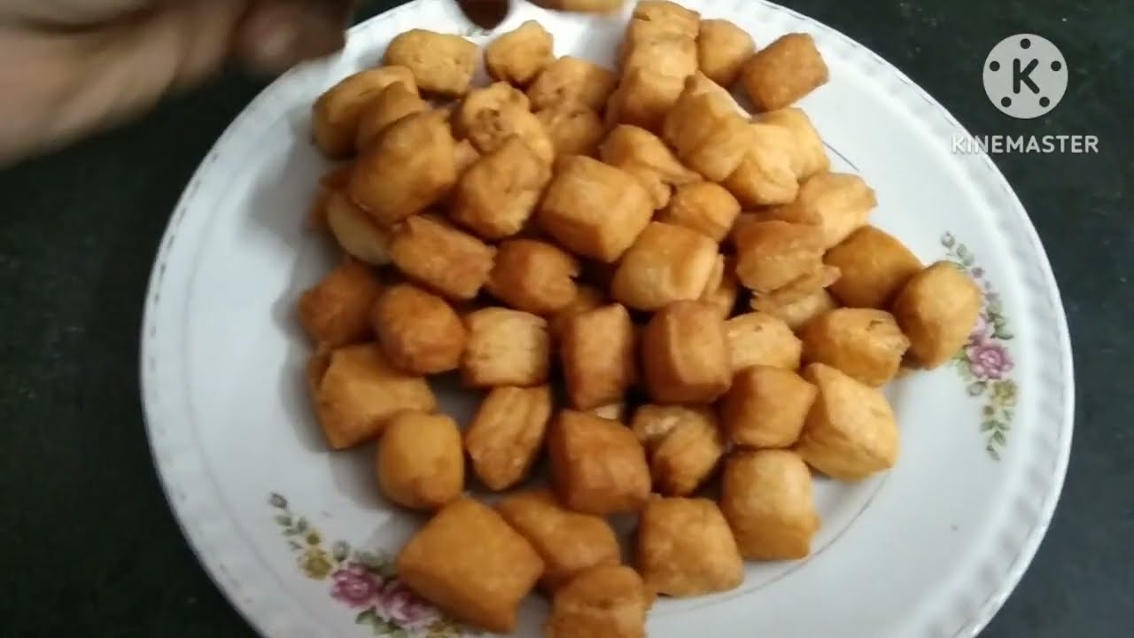 Aise Banao Shakarpara Jo Muh Mein Hi Pighal Jaye | Crispy Sweet Snack Recipe | Meetha Shakarpara