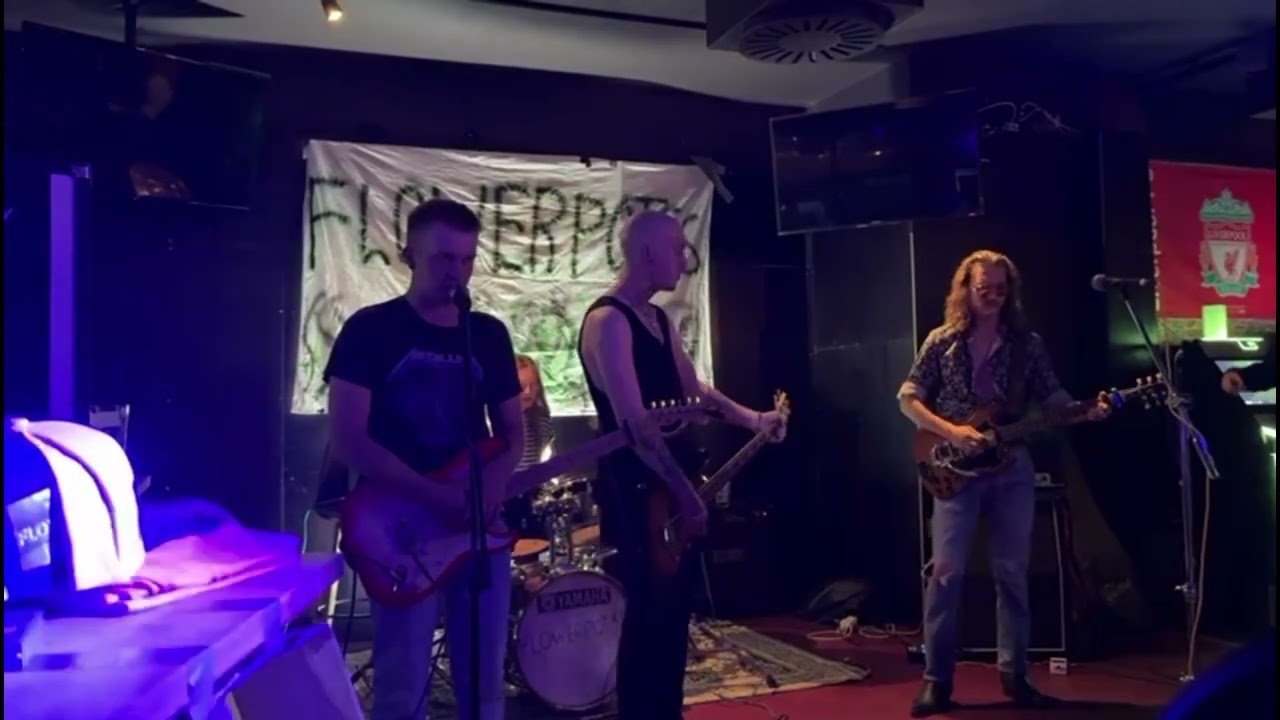 Flowerpotss: Muovista kultaa (Live- StreetBar Rauma 5.7.2025)