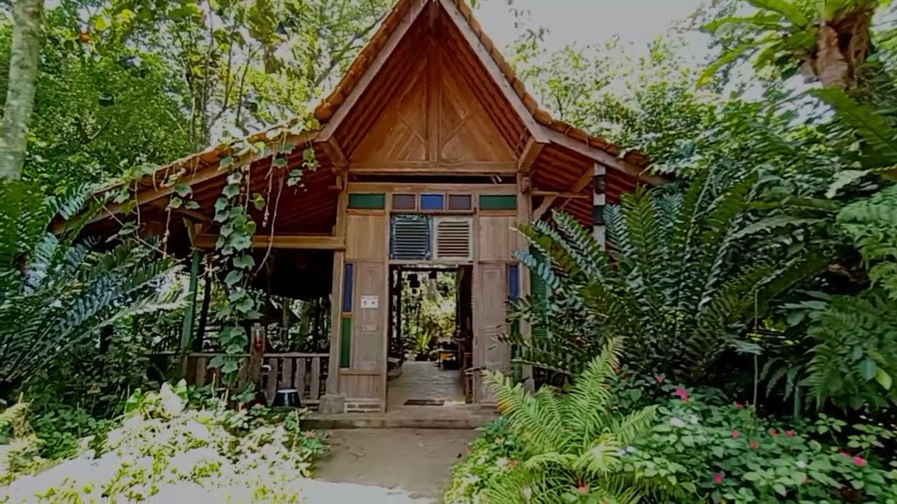 warung kangen desa , walk indonesian tropical garden