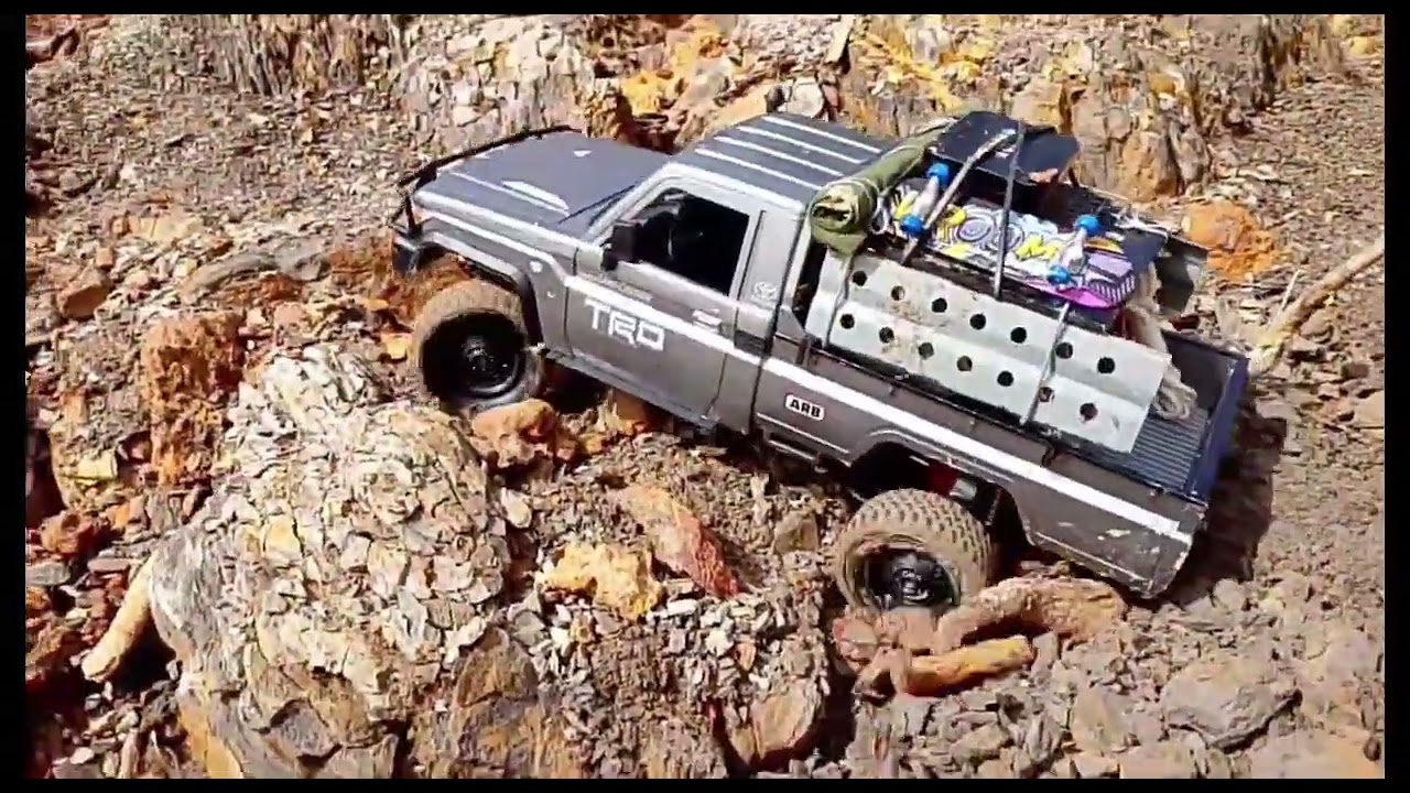 Mn82 pro land cruiser Toyota jelajah sampai terguling.#rcoffoad #4x4rwd #rccar #landcruiser79 