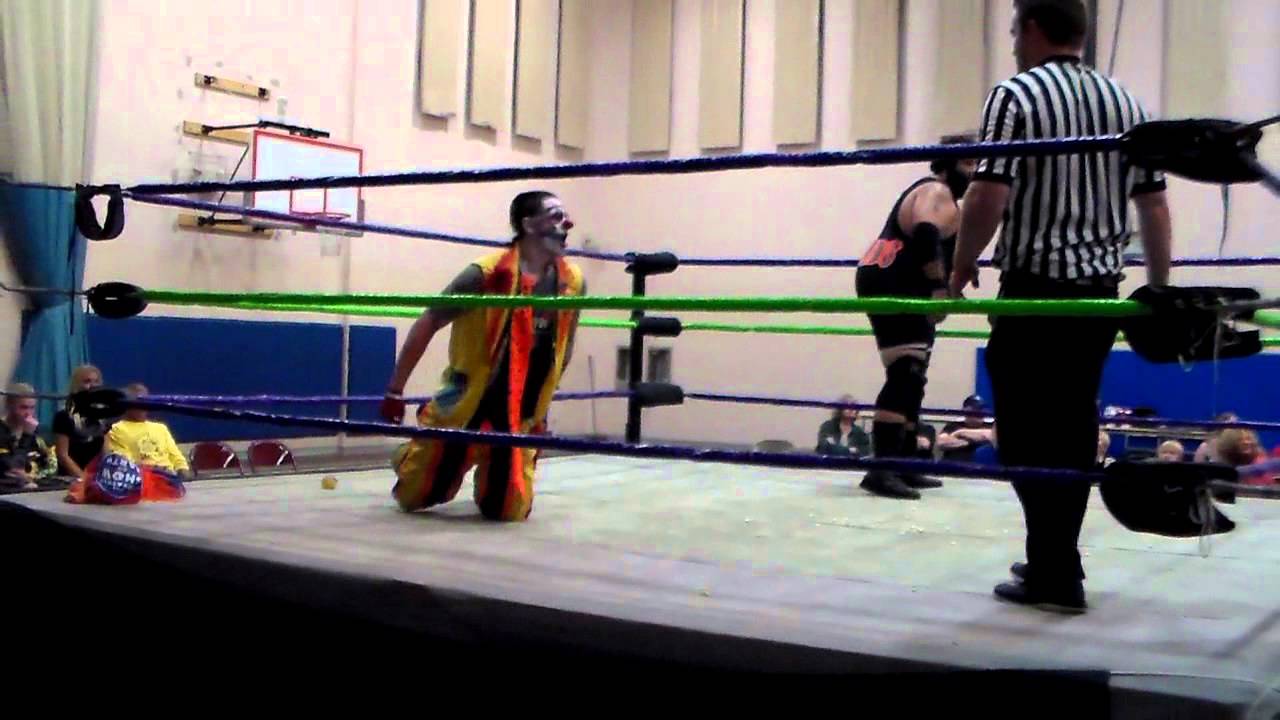 Yabo the Clown vs Backwoods Brown 9-12-15