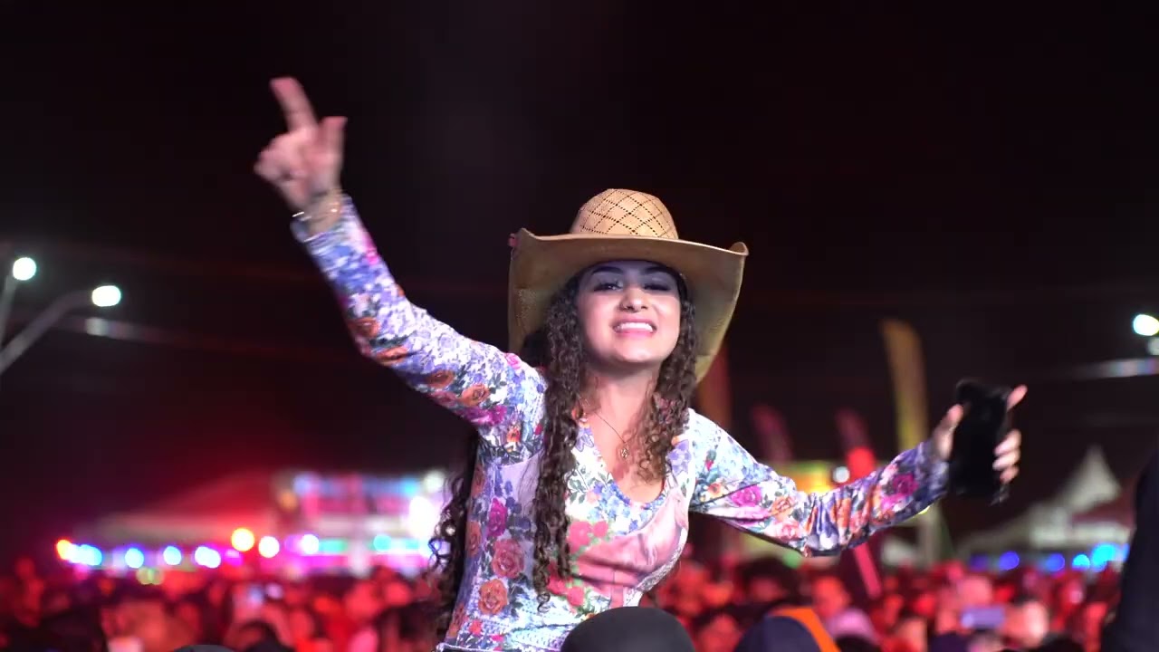 Juliana Bonde do Forr&oacute; - Viela ( Ao Vivo em s&atilde;o Mateus ES)