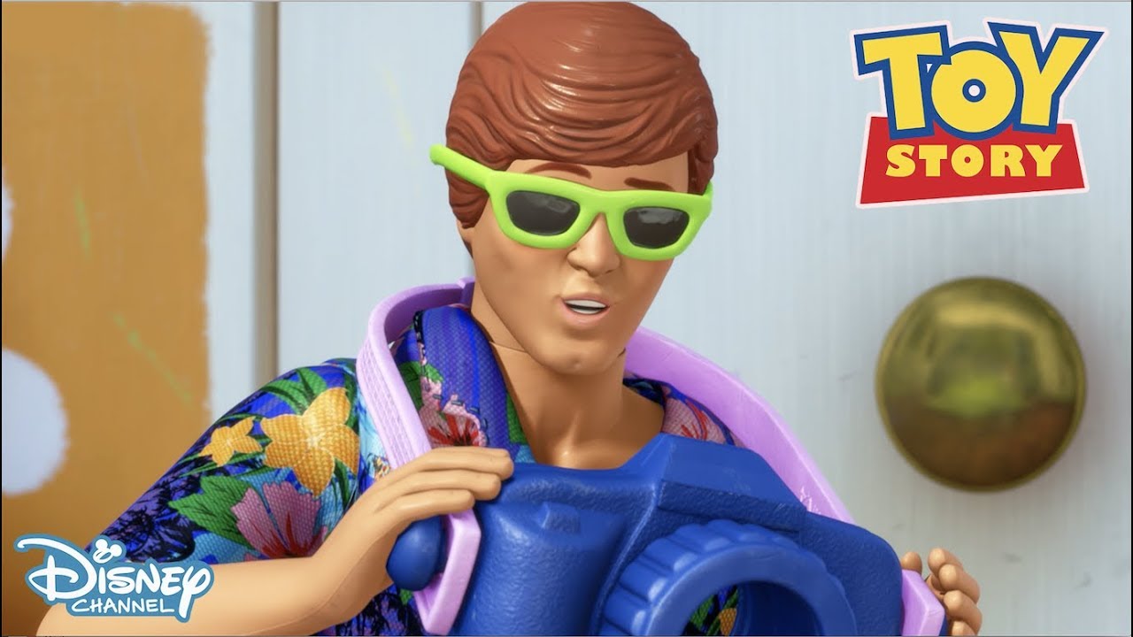 🎒 ВАКАНЦИЯ НА ХАВАИТЕ | Играта на играчките | Disney Channel Bulgaria
