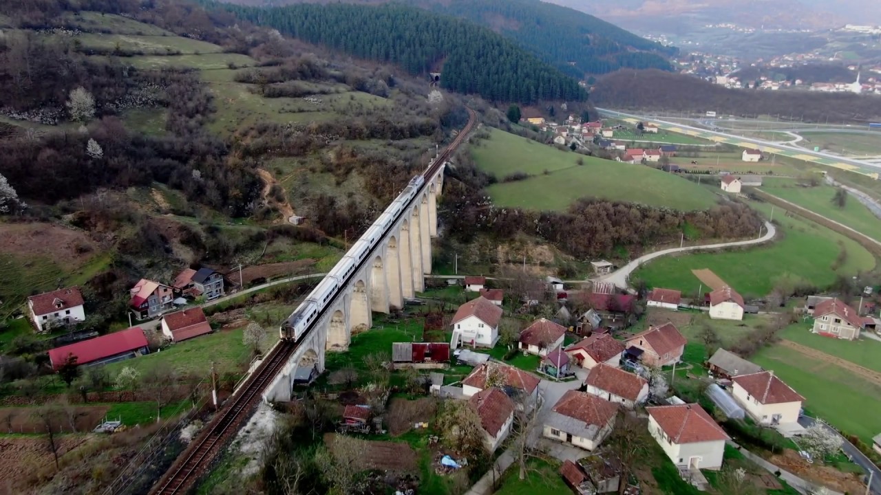 SELO SMUCKA 4K SNIMAK