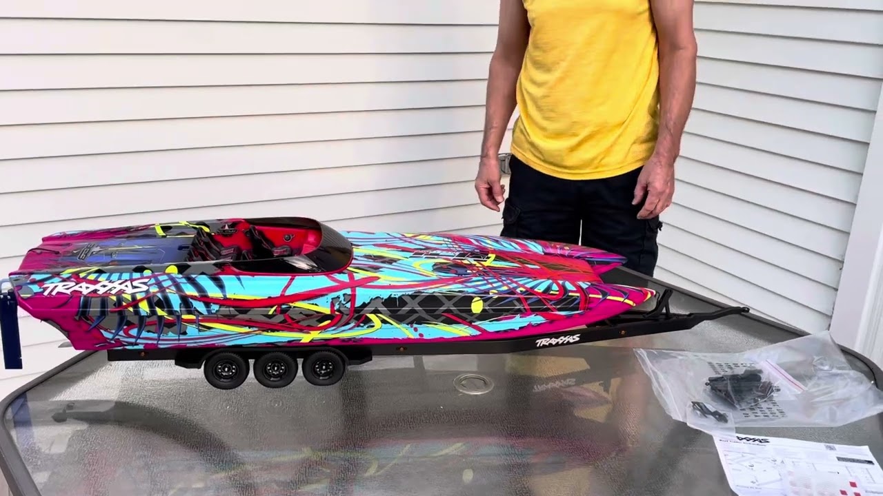 Traxxas Boat Trailer unboxing and RC 4WD comparison