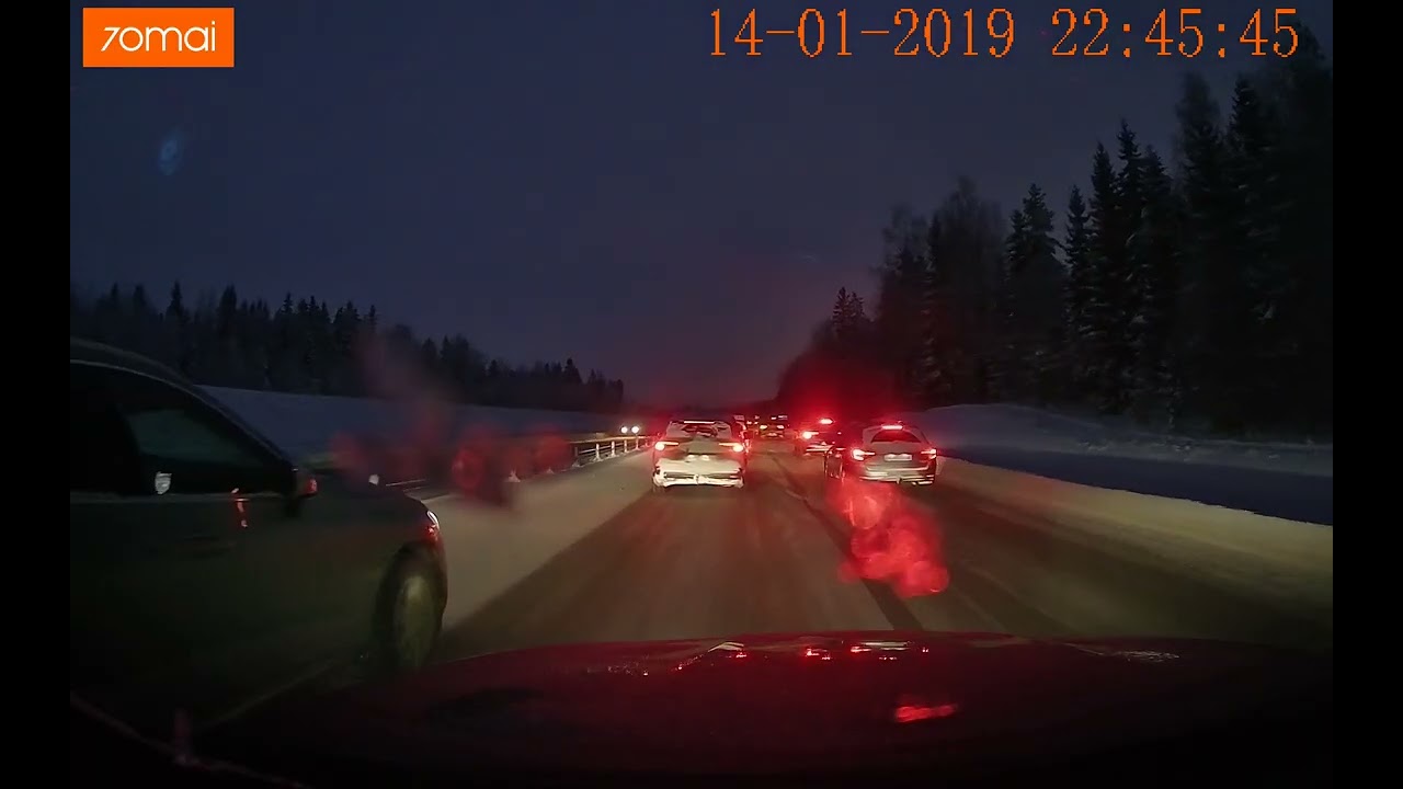 Nära krock! Främre kameran.