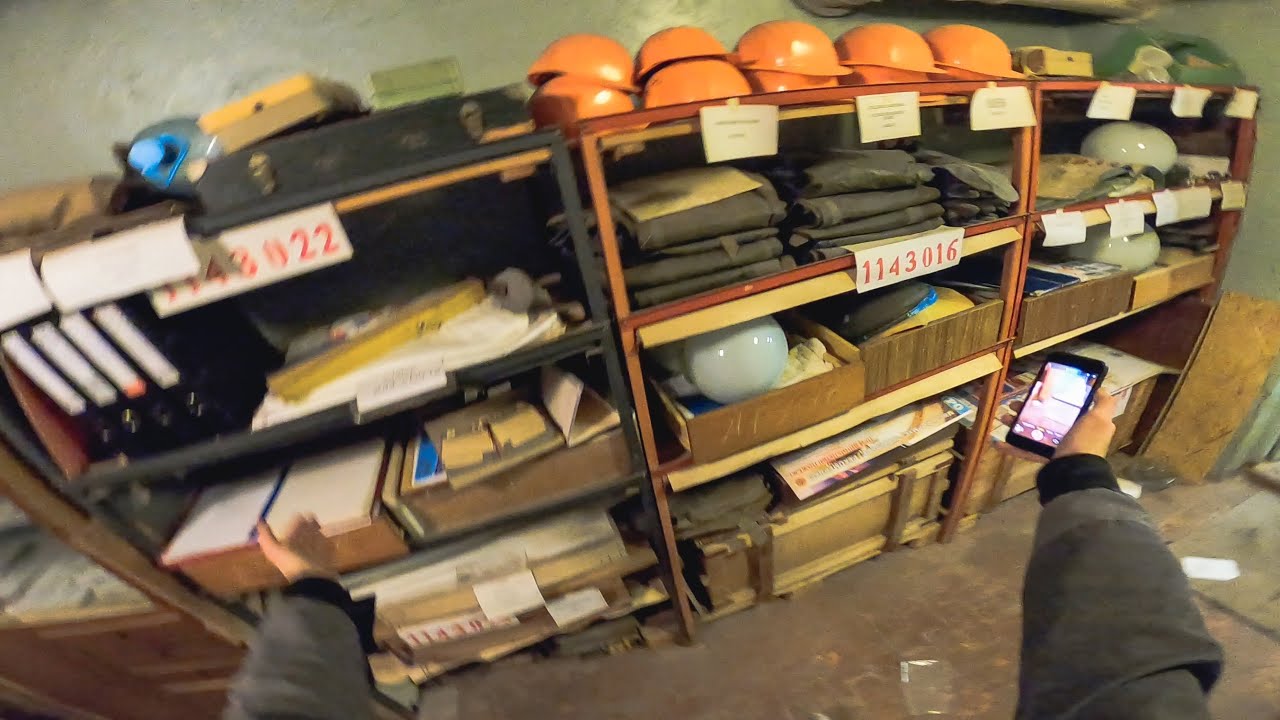 Climb into the bomb shelter discreetly and unnoticed