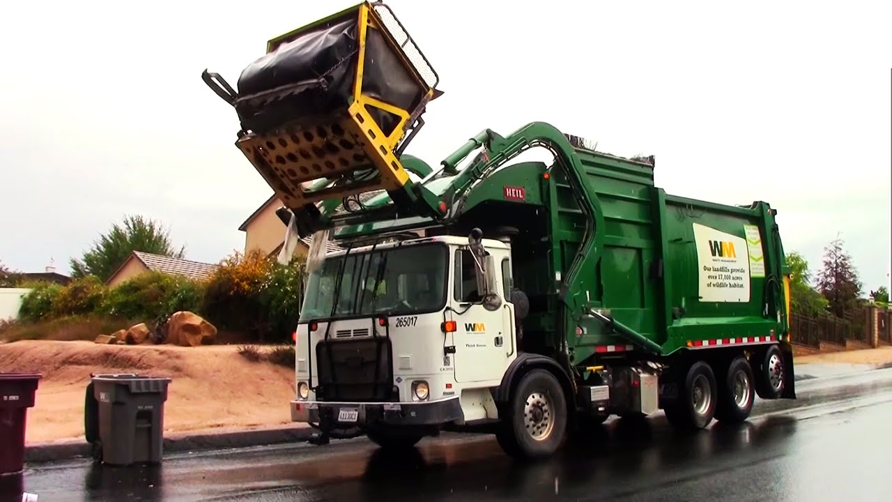 Waste Management Heil Freedom with Curotto