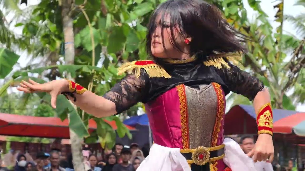 Kiprahan Novita Ndadi‼️Kuda Lumping Sari Muda Budaya